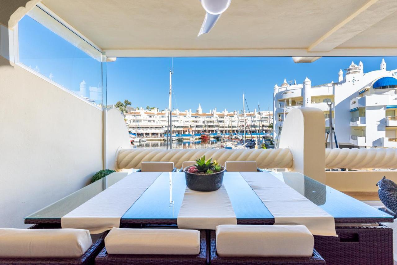 Wintowinrentals Apartamento De Lujo En Medio De Puerto Marina. 贝纳尔马德纳 外观 照片